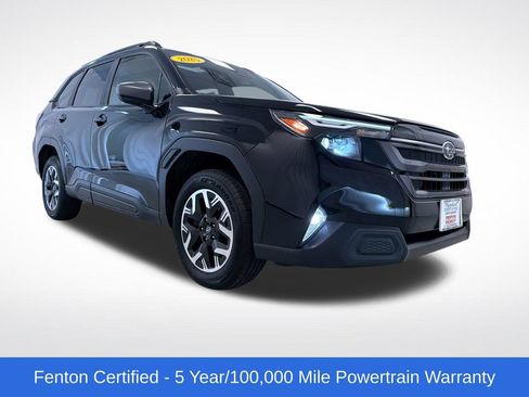 Used 2025 Subaru Forester Premium AWD/4WD image 1