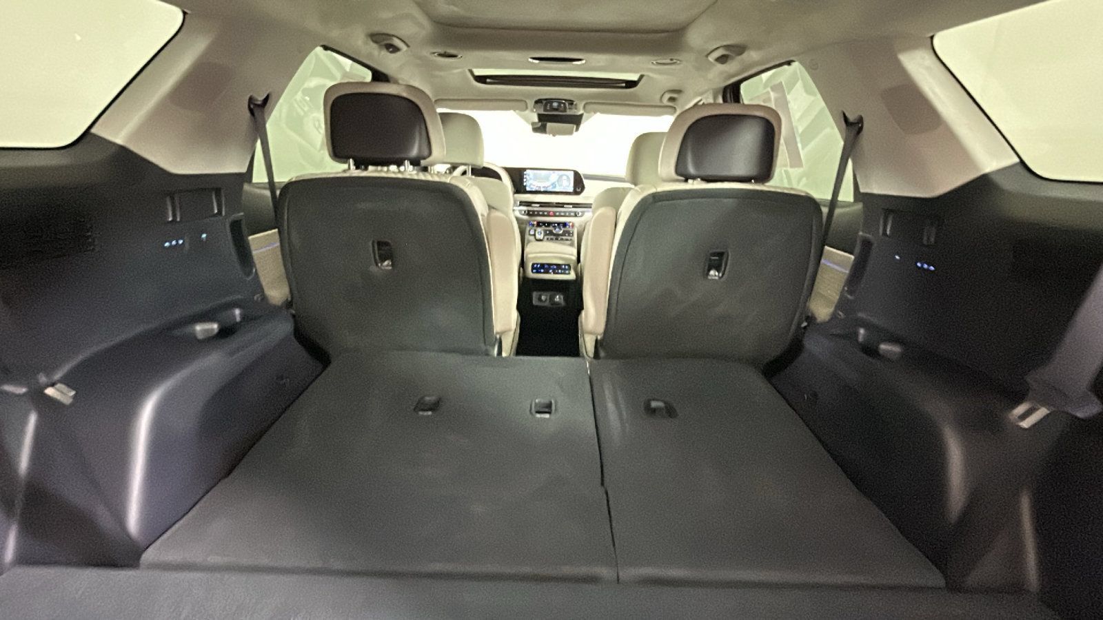 Used 2024 Hyundai Palisade Calligraphy FWD image 32