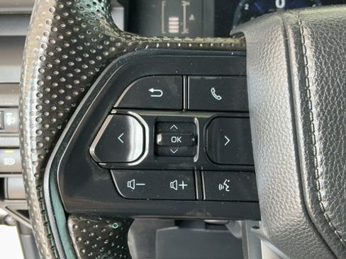 Used 2024 Toyota Tacoma SR AWD/4WD image 12