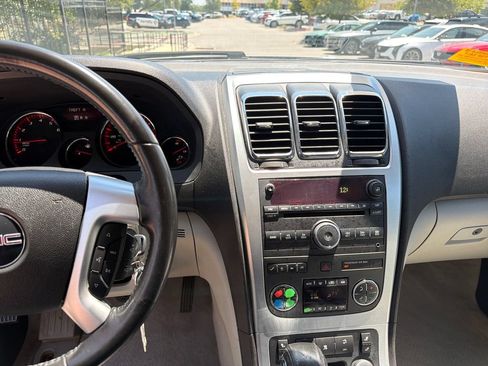 Used 2008 GMC Acadia SLT AWD/4WD image 25