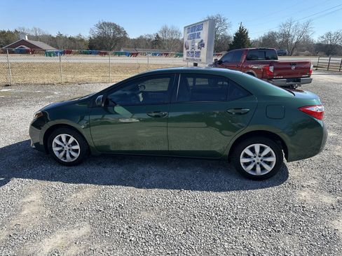 Used 2015 Toyota Corolla LE image 8