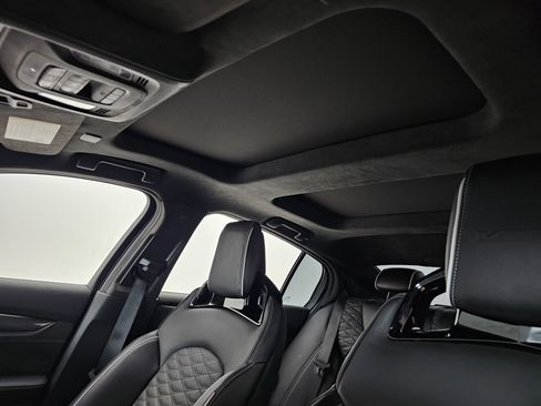 Used 2023 Cadillac CT5 V Blackwing w/ LPO, Bronce Accent Package image 9