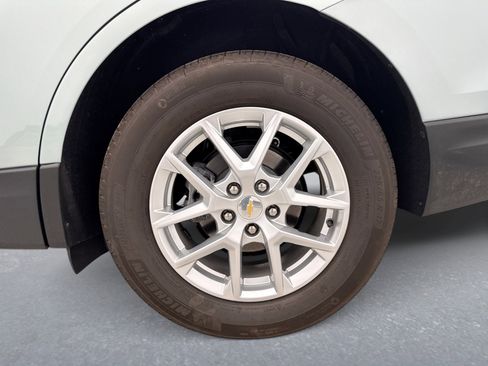 Used 2022 Chevrolet Equinox LT FWD image 25