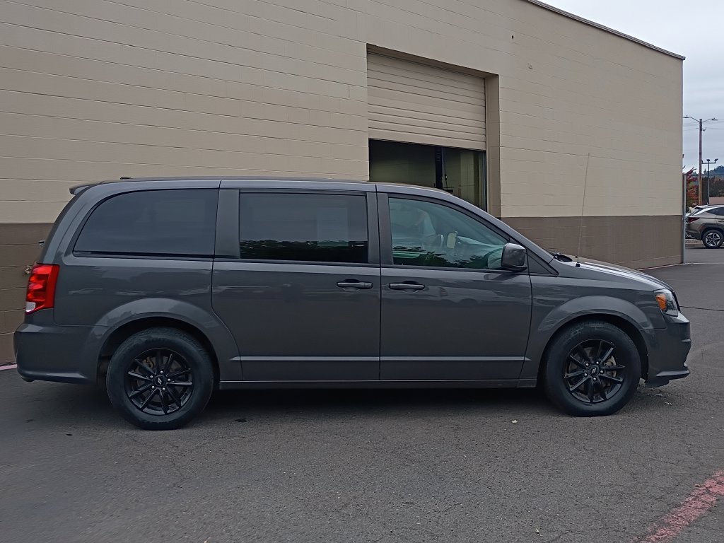 Used 2019 Dodge Grand Caravan GT FWD image 3