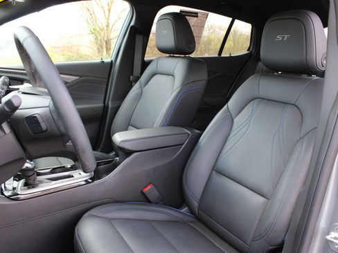 Used 2024 Buick Envista Sport Touring w/ Convenience I Package FWD image 14