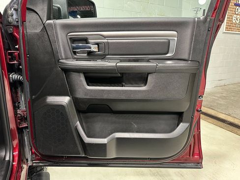 Used 2021 RAM 1500 Classic Warlock image 9