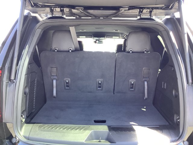 Used 2023 GMC Yukon SLT AWD/4WD image 30