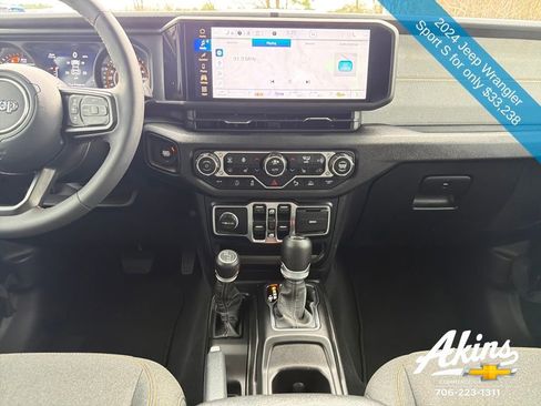 Used 2024 Jeep Wrangler Unlimited Sport AWD/4WD image 16