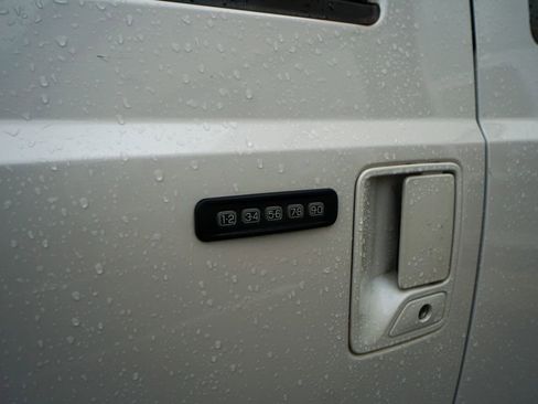 Used 2012 Ford F250 King Ranch w/ King Ranch w/Chrome Pkg image 10