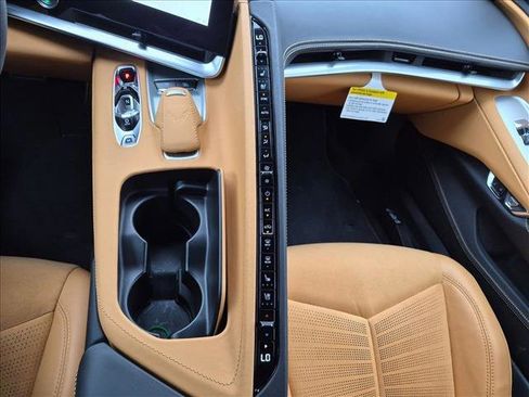 Used 2024 Chevrolet Corvette Z06 RWD image 15