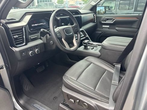Used 2024 GMC Sierra 1500 Denali AWD/4WD image 12