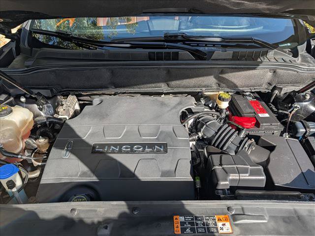 Used 2016 Lincoln MKX Reserve w/ Climate Package FWD image 10