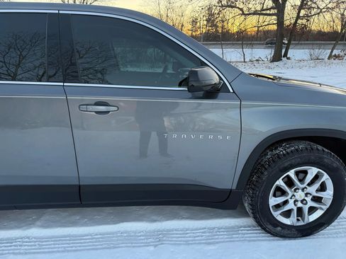 Used 2020 Chevrolet Traverse LS image 14