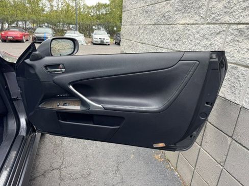 Used 2013 Lexus IS 250C w/ Luxury Pkg RWD image 29