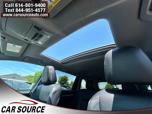 Used 2017 Toyota Highlander XLE AWD/4WD image 18