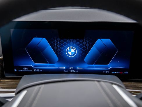 Certified 2025 BMW X7 xDrive40i image 20