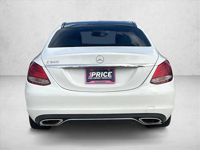 Used 2017 Mercedes-Benz C 300 Sedan image 4