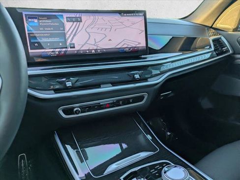 Used 2026 BMW X5 xDrive50e w/ Executive Package image 15