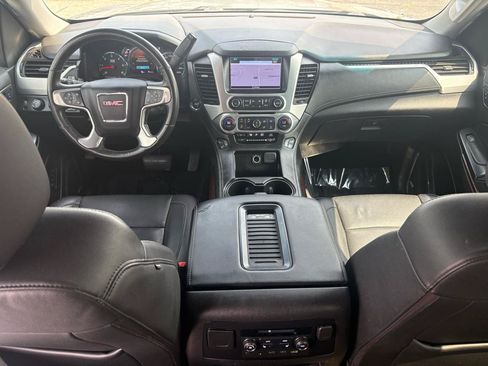 Used 2017 GMC Yukon SLT w/ Premium Edition AWD/4WD image 6