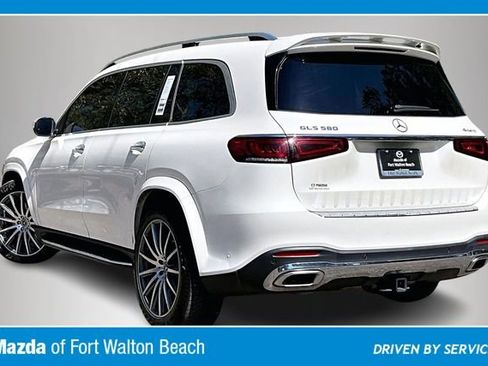 Used 2023 Mercedes-Benz GLS 580 4MATIC image 4