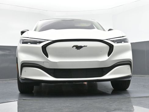 Used 2023 Ford Mustang Mach-E Premium image 21