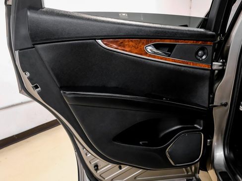 Used 2019 Lincoln Nautilus Reserve image 60