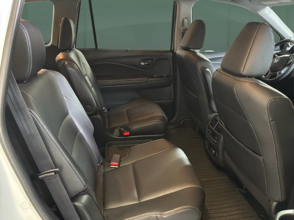 Used 2022 Honda Pilot Elite image 23