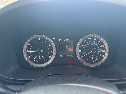 Used 2022 Hyundai Venue SEL image 13