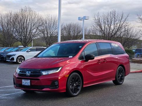 Used 2025 Honda Odyssey Sport-L image 8