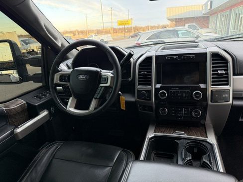 Used 2018 Ford F350 Lariat w/ Chrome Package AWD/4WD image 7