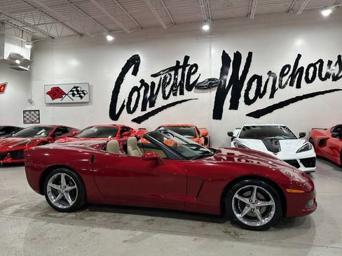 Used 2011 Chevrolet Corvette Convertible w/ Preferred Equipment Group RWD image 25