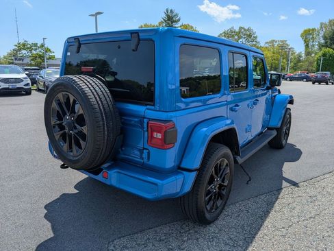 Used 2023 Jeep Wrangler Unlimited Sahara AWD/4WD image 6