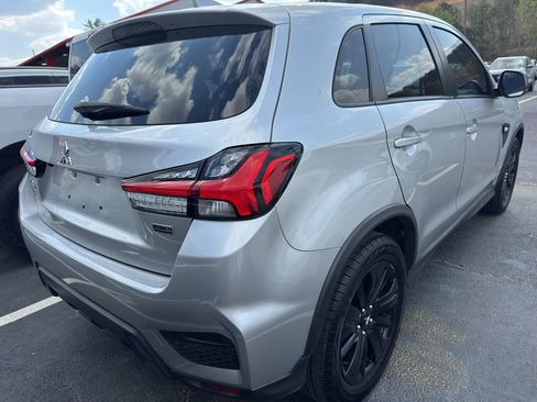 Used 2022 Mitsubishi Outlander Sport LE image 4