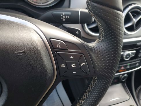 Used 2015 Mercedes-Benz GLA 250 4MATIC image 25