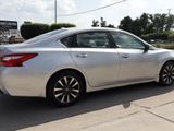 Used 2016 Nissan Altima 2.5 SV image 4
