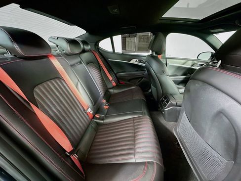 Used 2023 Genesis G70 2.0T w/ Sport Prestige Package RWD image 11