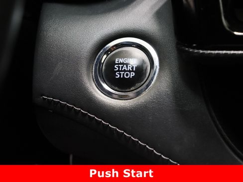 Used 2023 Toyota Highlander XSE image 18