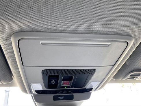 Used 2023 Honda Accord Touring image 31
