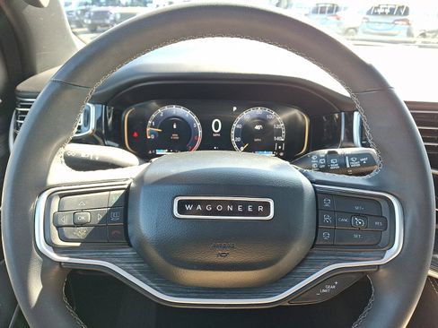 Used 2022 Jeep Wagoneer Series III w/ Premium Group I image 20