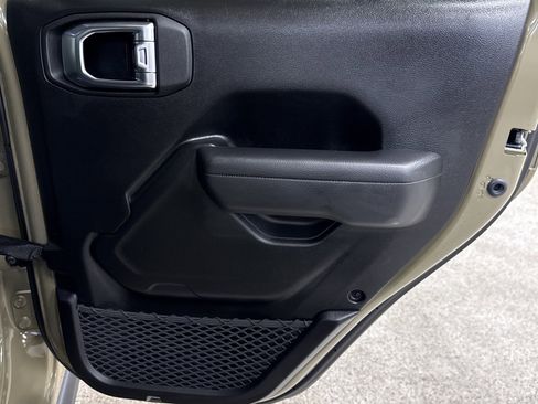 Used 2025 Jeep Gladiator Willys image 19