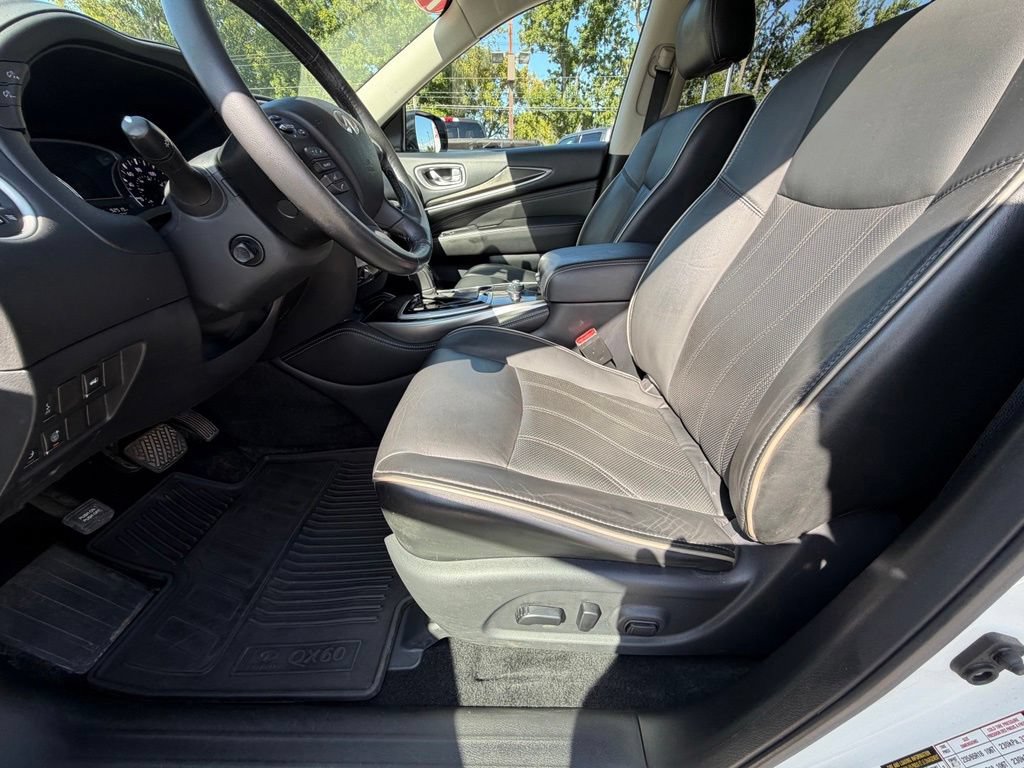 Used 2019 INFINITI QX60 Luxe w/ Essential Package AWD/4WD image 11