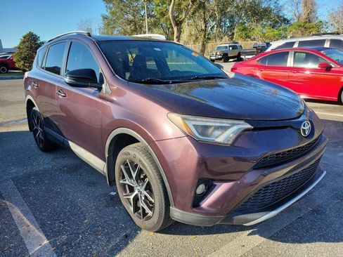 Used 2016 Toyota RAV4 SE image 2