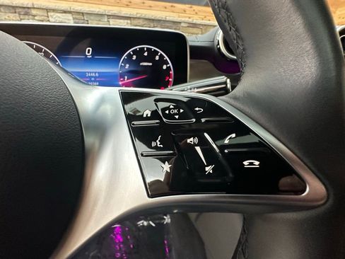 Used 2023 Mercedes-Benz GLC 300 GLC 300 image 24