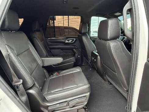 Used 2021 Chevrolet Tahoe Z71 w/ Z71 Off-Road Package AWD/4WD image 27