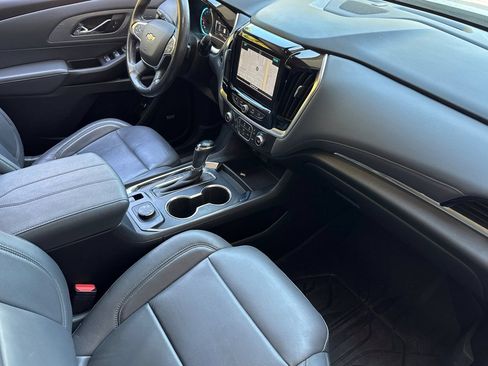 Used 2018 Chevrolet Traverse LT w/ LPO, Floor Liner Package AWD/4WD image 19