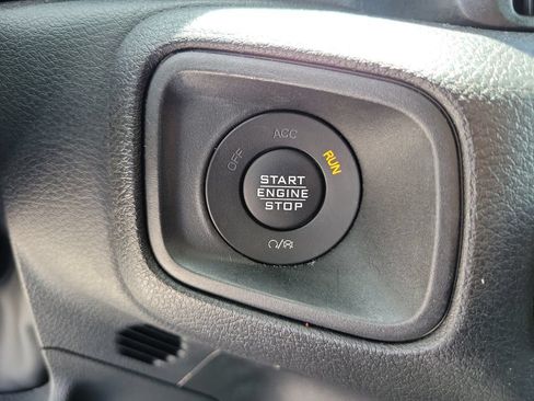 Used 2024 Jeep Wrangler Unlimited AWD/4WD image 27