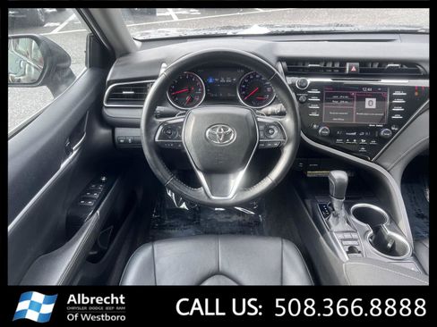 Used 2019 Toyota Camry XSE image 25