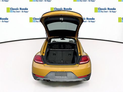 Used 2017 Volkswagen Beetle 1.8T Dune FWD image 29