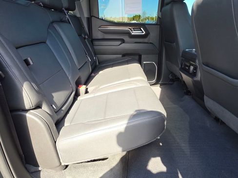 Used 2023 Chevrolet Silverado 1500 LT Trail Boss w/ LT Trail Boss Premium Package image 13