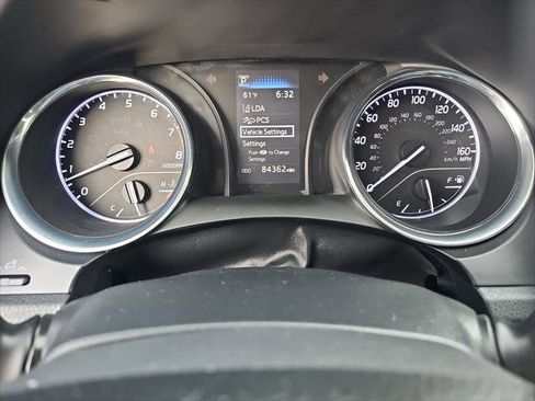 Certified 2020 Toyota Camry SE image 10